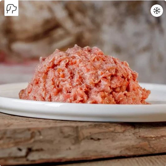 Huhn-Komplett-Menü, gewolft von Barfgold