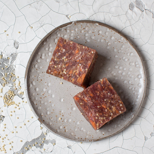 Komplettmenü vom Pferd in Würfel von Paul & Paulina